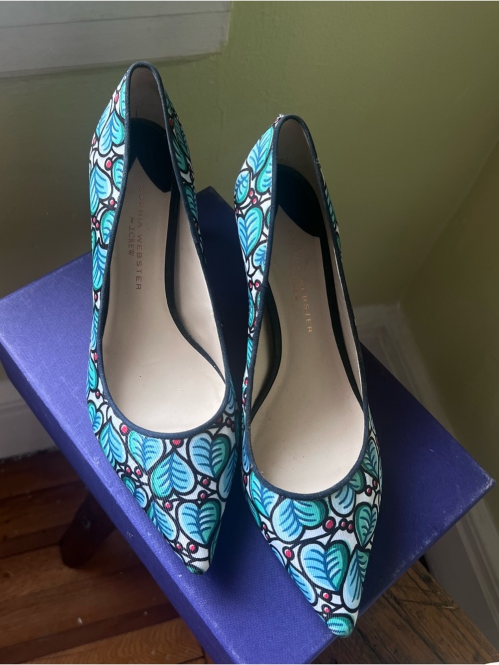 Sophia Webster Turquoise and Teal Leaf-Print Pointed-Toe Pumps